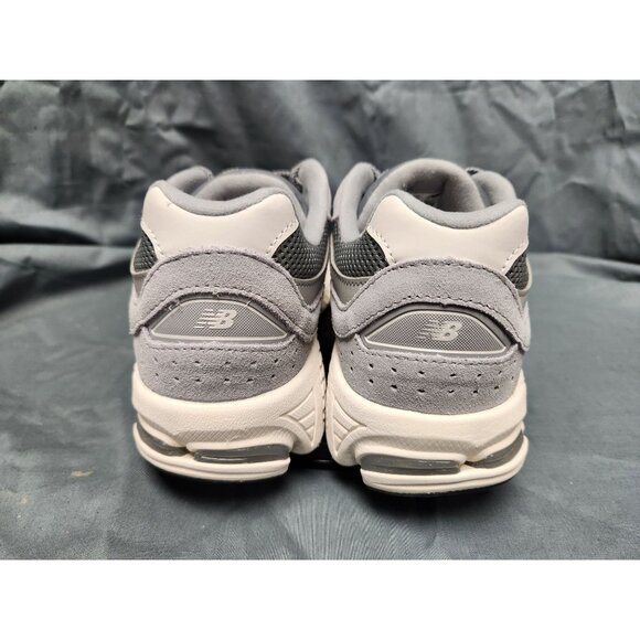 New Balance Boys 2002 Sneakers GC2002ST Suede Grey Size 7 NEW IN BOX! - Picture 7 of 11